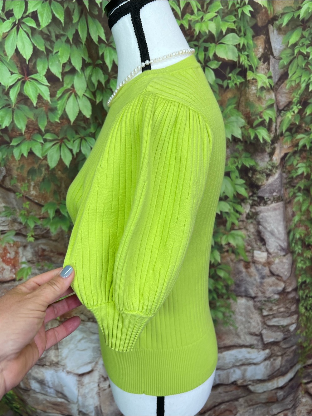 TED BAKER Chartreuse Green Rib Knit Fitted Puffy Sleeve Crewneck Sweater, 0/XS - Picture 5 of 13